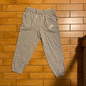 Womens nike gray sweatpants